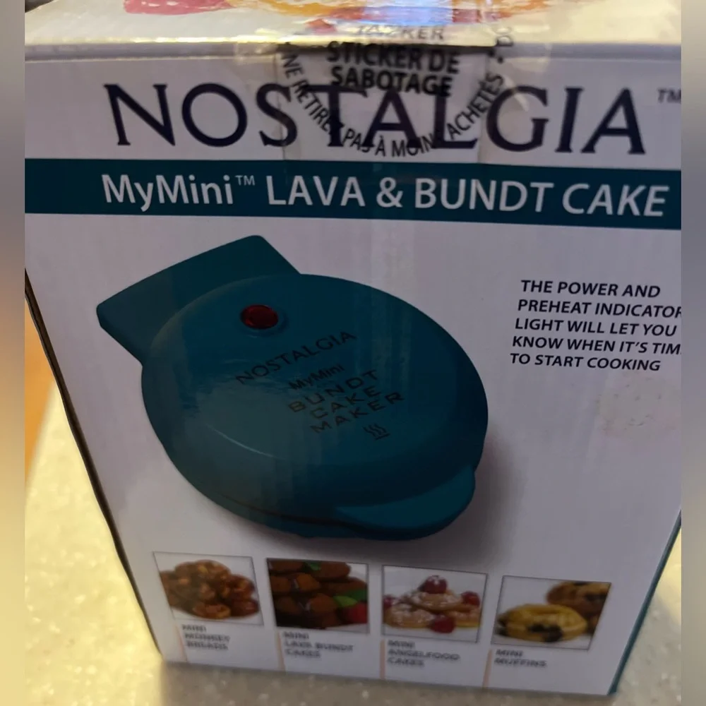 Nostalgia compact cake
